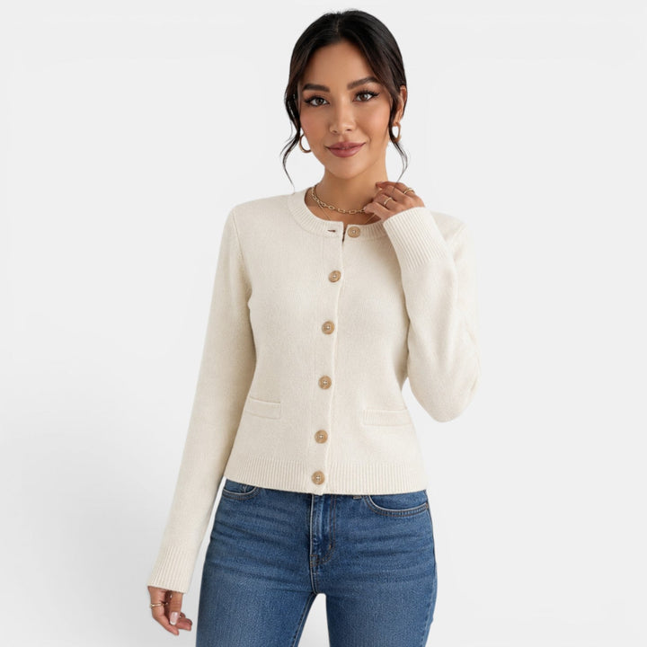 Women's fitted round-neck button cardigan with front patch pockets