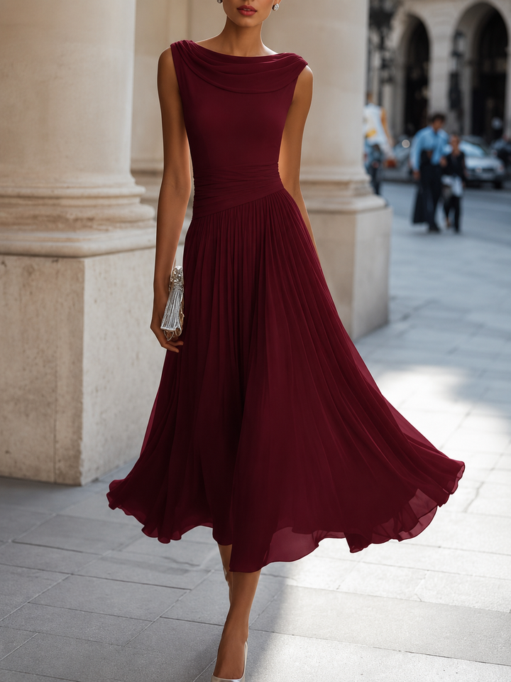 Women's sleeveless boat neck midi dress with pleated skirt in white and black