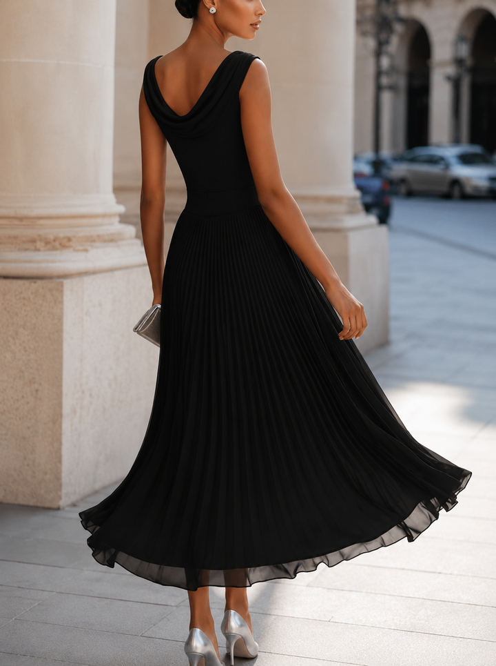 Women's sleeveless boat neck midi dress with pleated skirt in white and black