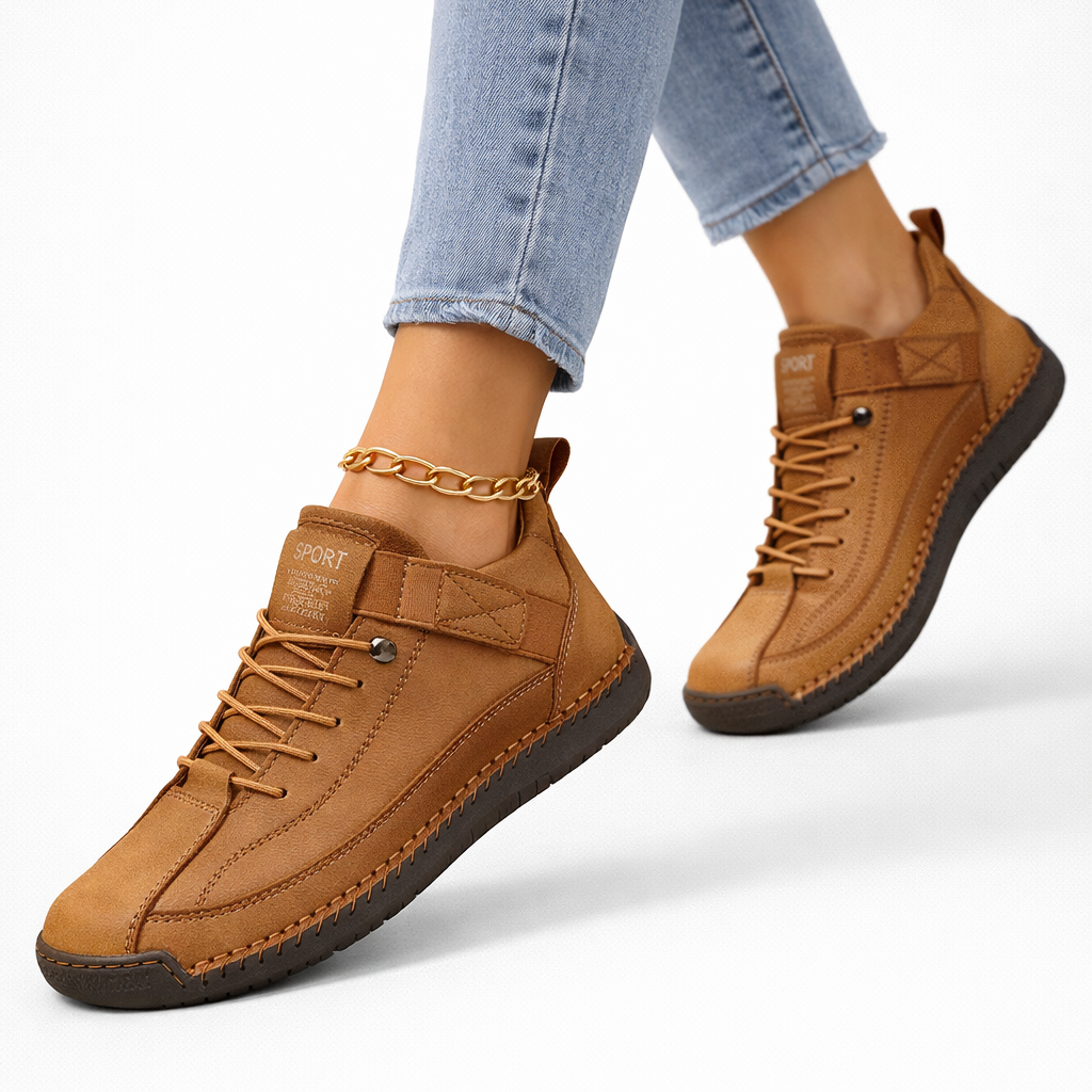 Women's lace-up low-top sneakers with round toe and flat sole