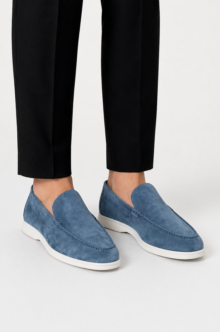 Men's slip-on loafers with stitched rounded toe and flat light-coloured soles