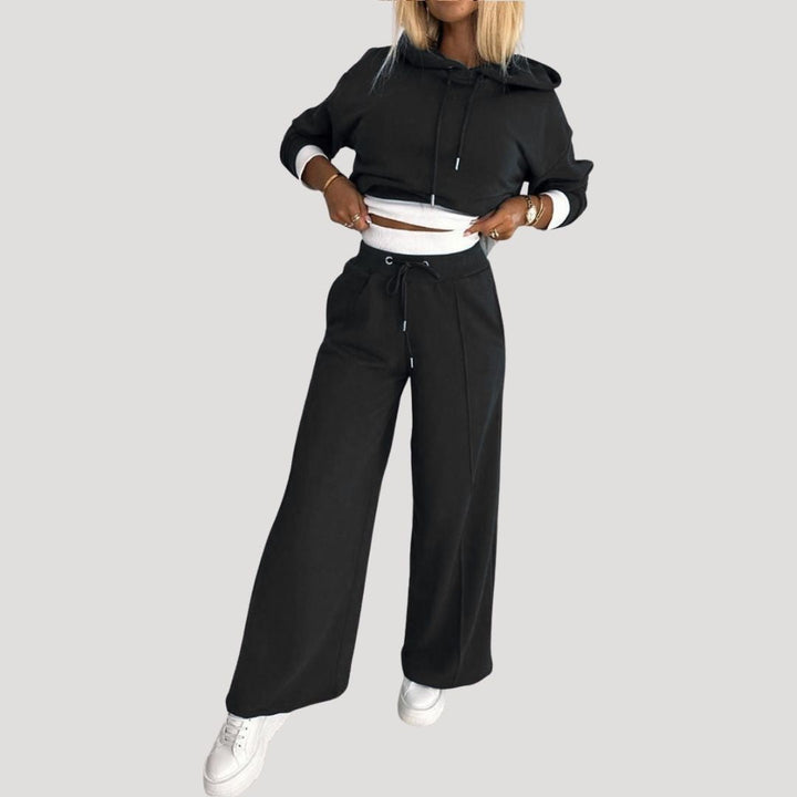 Women's cropped hoodie and wide-leg jogger set