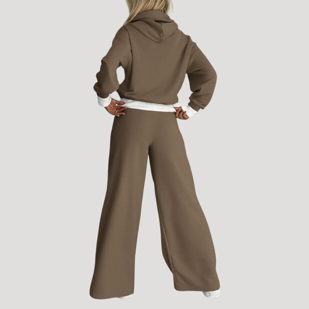 Women's cropped hoodie and wide-leg jogger set