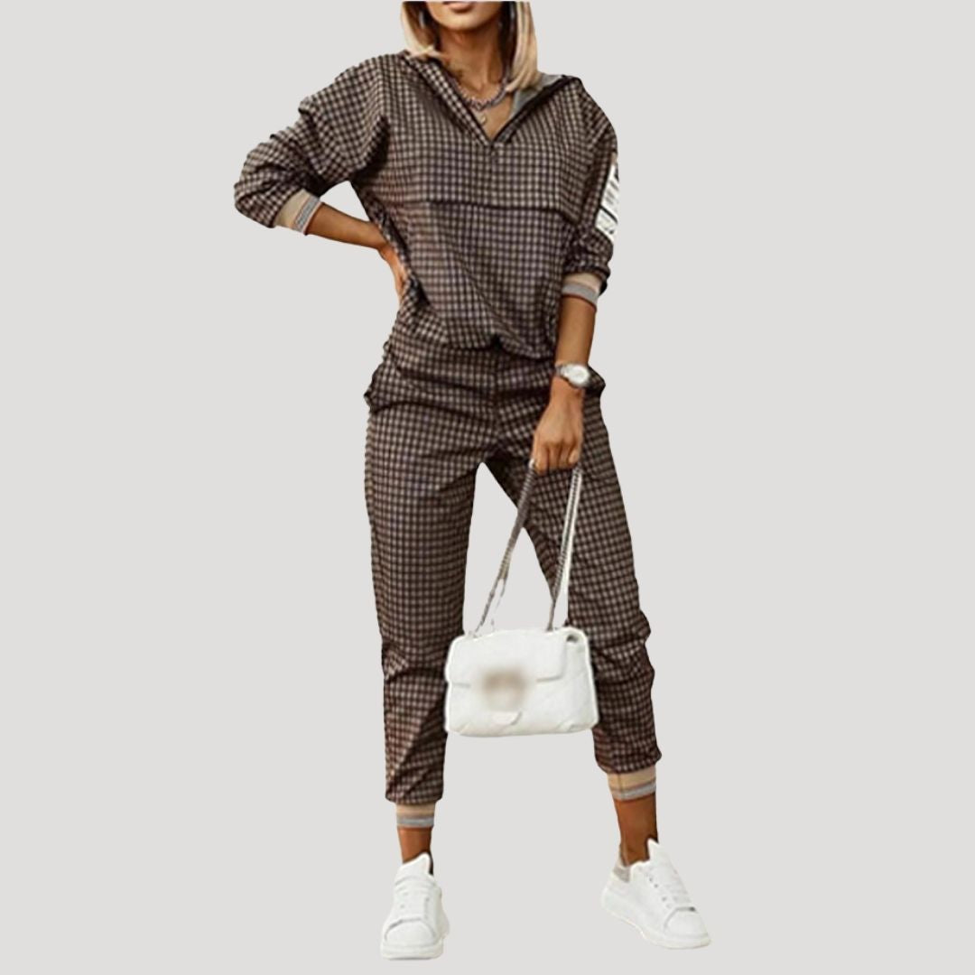 Women's hooded tracksuit set with zip front