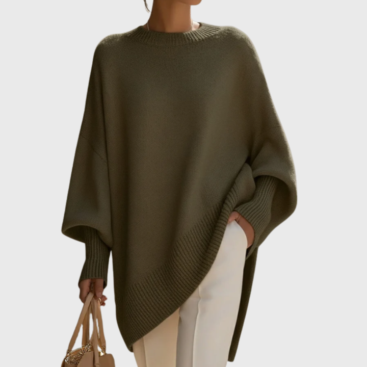 Women's oversized poncho sweater with crew neck and batwing sleeves