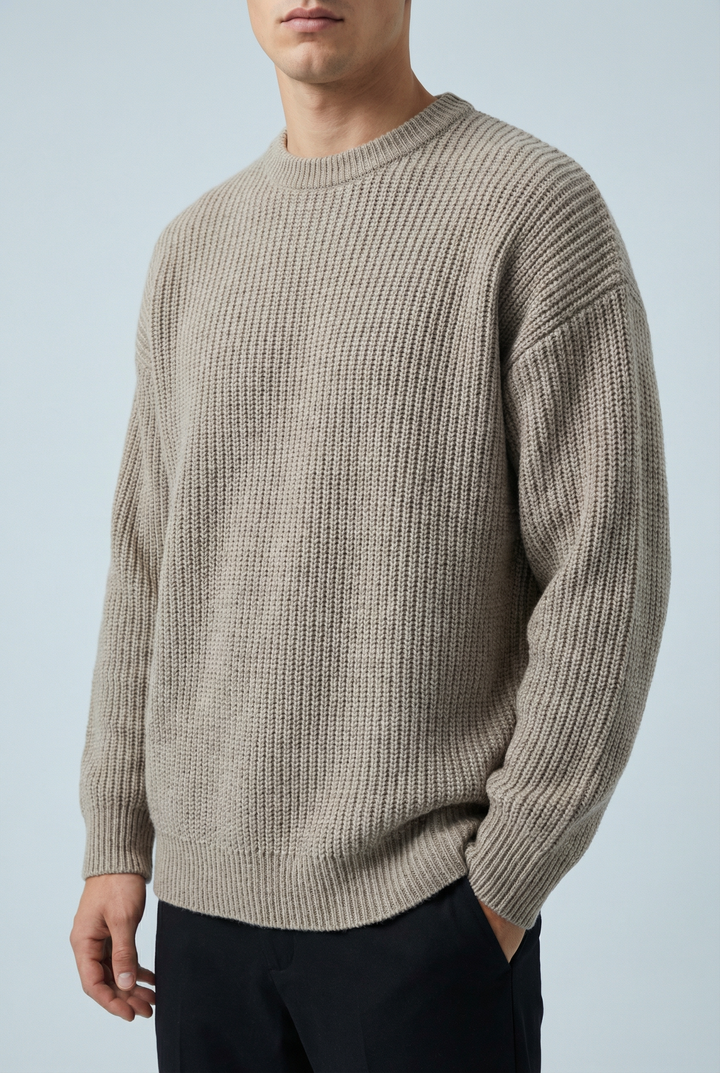 Men's relaxed ribbed crew neck sweater with long sleeves
