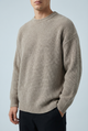 Men's relaxed ribbed crew neck sweater with long sleeves