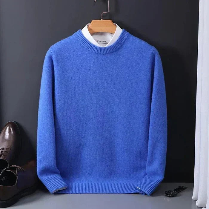 Women's loose round-neck sweater with long sleeves