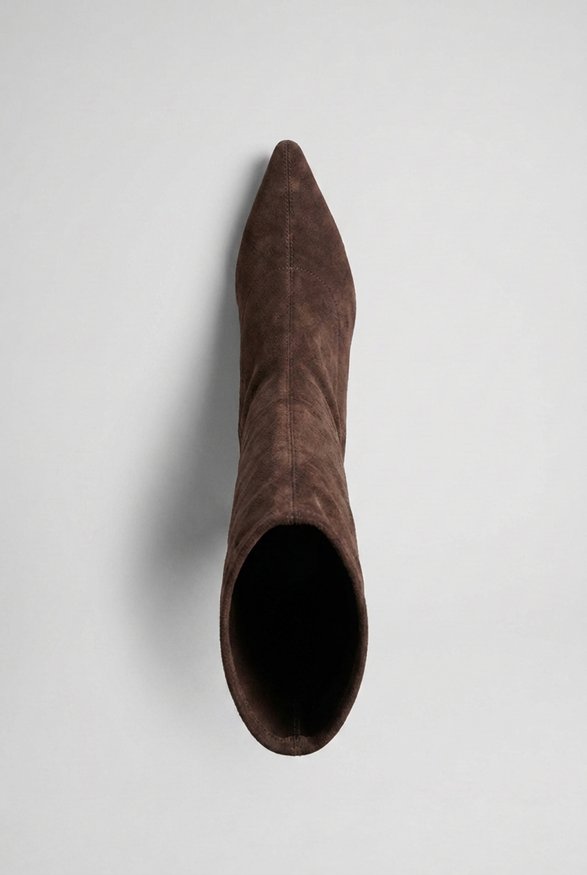 Women's knee-high pointed-toe boots with slim high heels