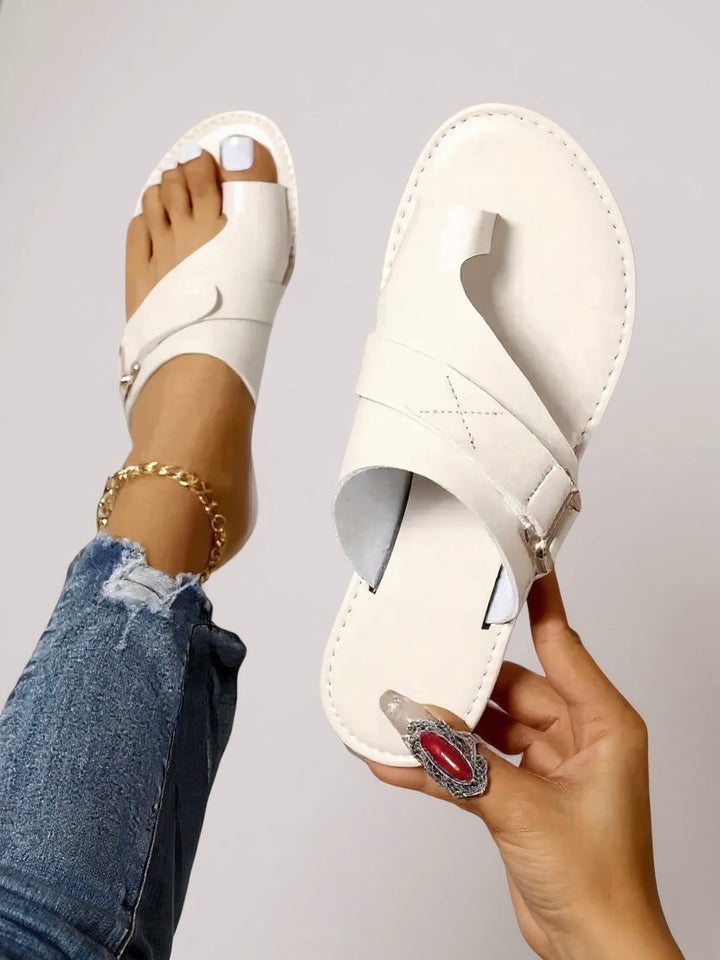 Shayna | Women's Toe-Loop Slides