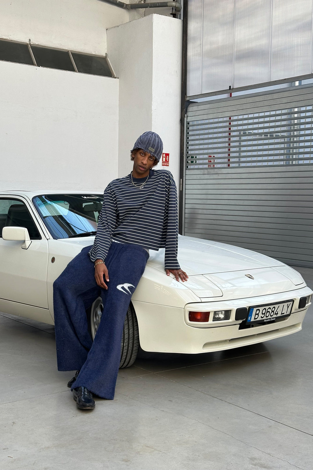 Navy striped long sleeve jumper with crew neck and loose fit