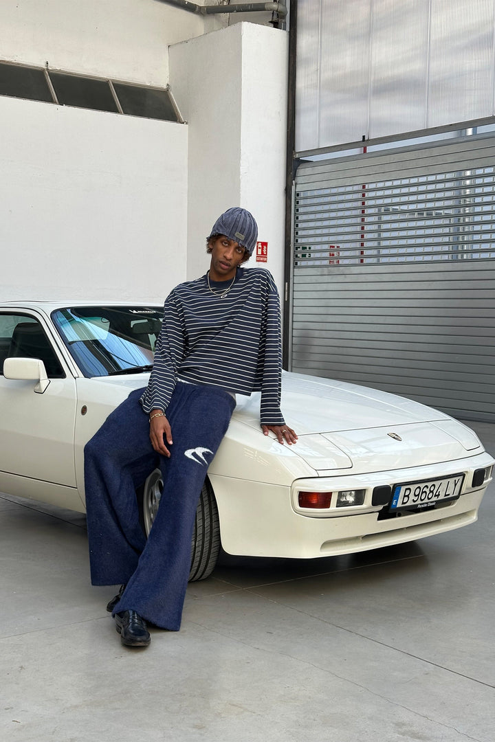 Navy striped long sleeve jumper with crew neck and loose fit