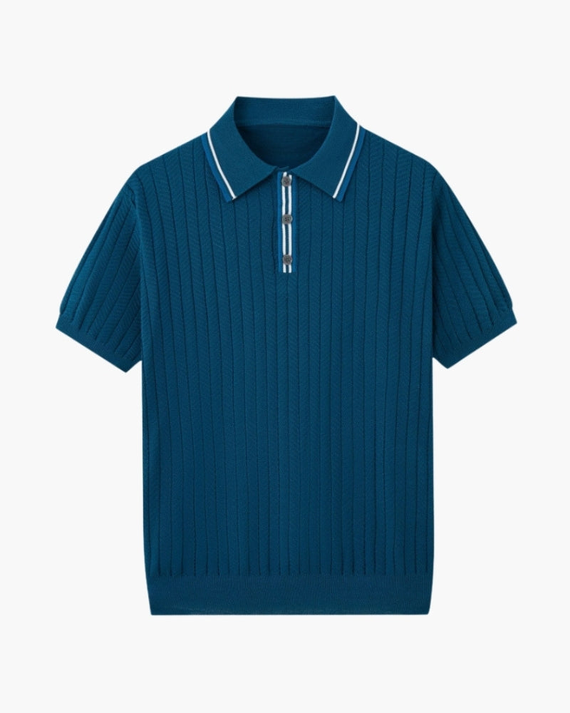 Short-sleeve textured knit polo shirt with collar and three-button placket