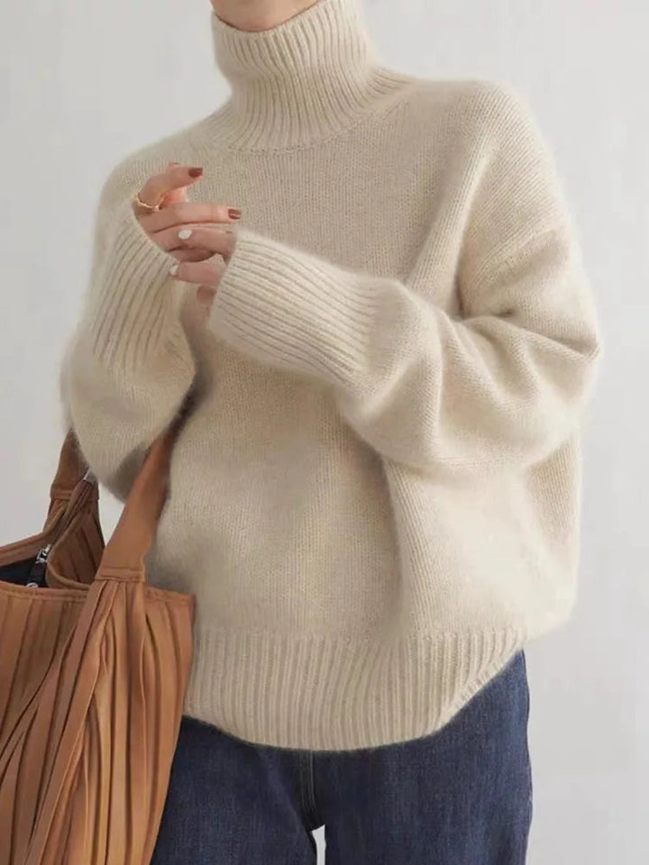 Women's ribbed turtleneck sweater with long sleeves and relaxed fit