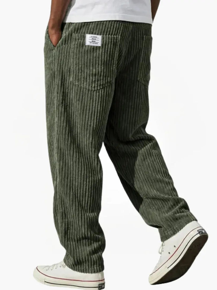 Corduroy trousers with ribbed texture and front pockets