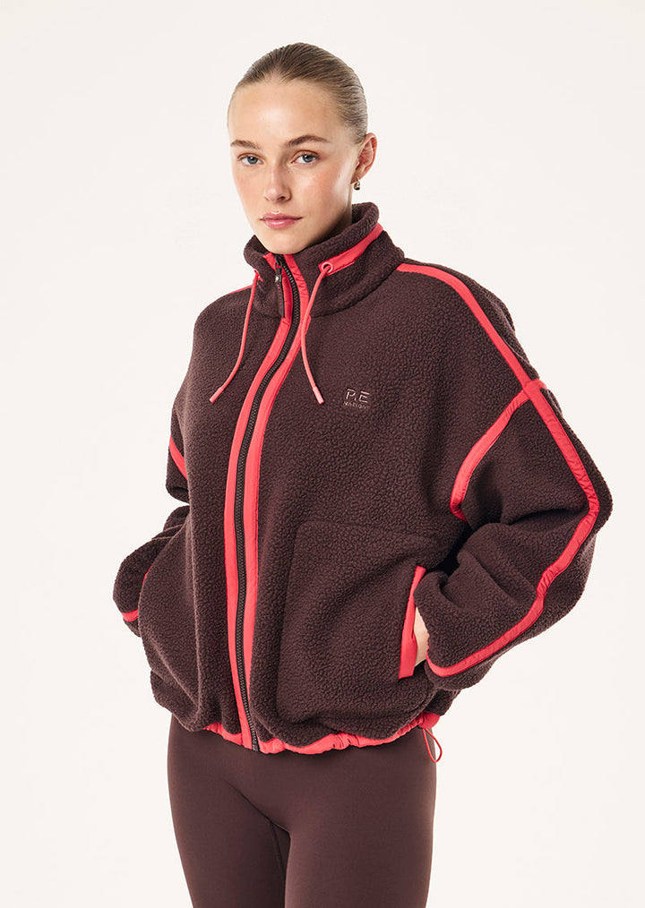 Women's cropped sherpa jacket with hood and bright contrast trim