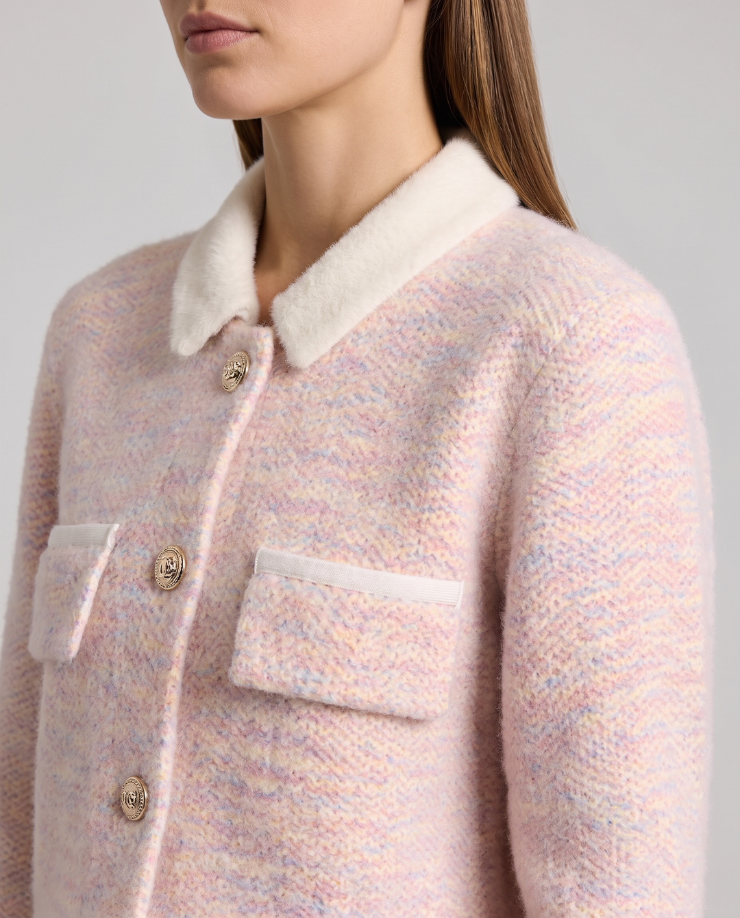 Women's contrast collar button-front cardigan with long sleeves