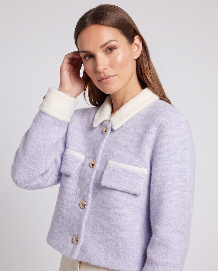Women's contrast collar button-front cardigan with long sleeves
