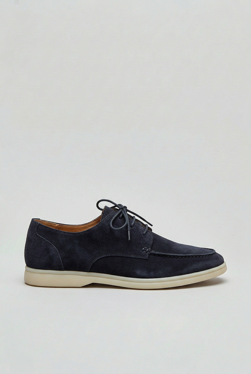 Men's lace-up loafers with moc toe and low profile sole