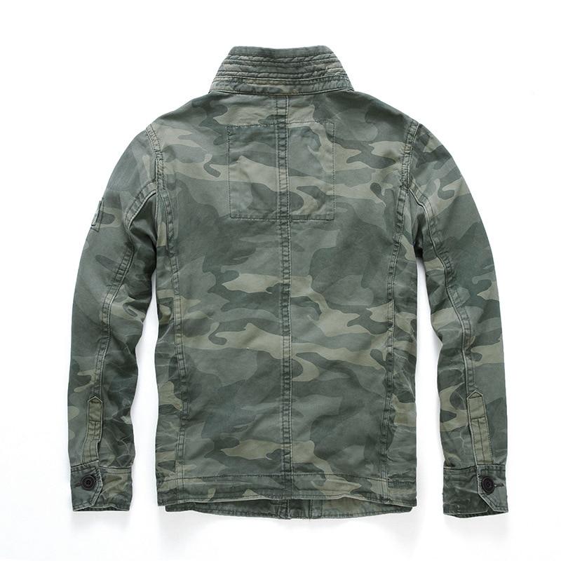 Men's short camouflage military jacket with stand collar, long sleeves and multiple pockets
