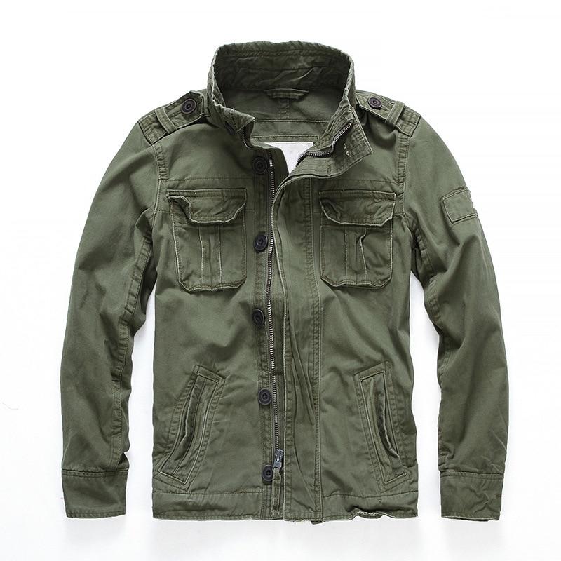 Men's short camouflage military jacket with stand collar, long sleeves and multiple pockets
