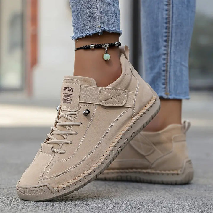 Unisex lace-up high-top sneakers with round toes and flat soles