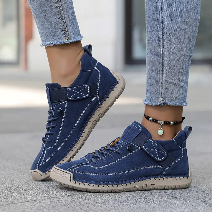 Unisex lace-up high-top sneakers with round toes and flat soles