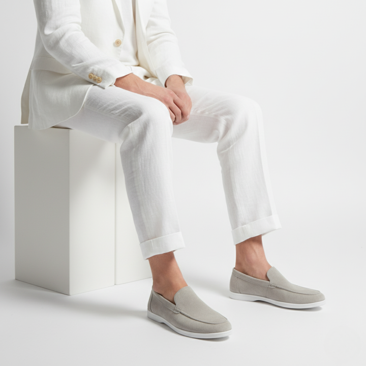 Men's slip-on moc toe loafers with contrast flat soles