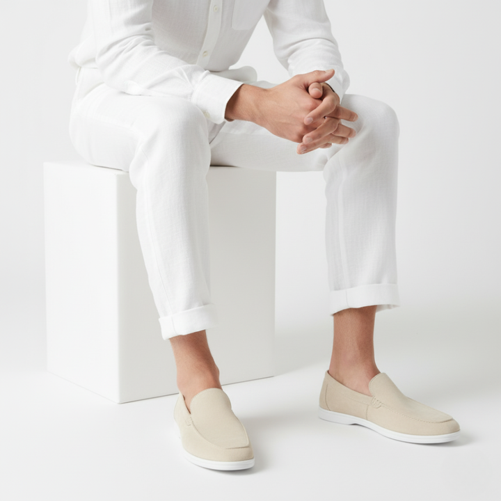 Men's slip-on moc toe loafers with contrast flat soles