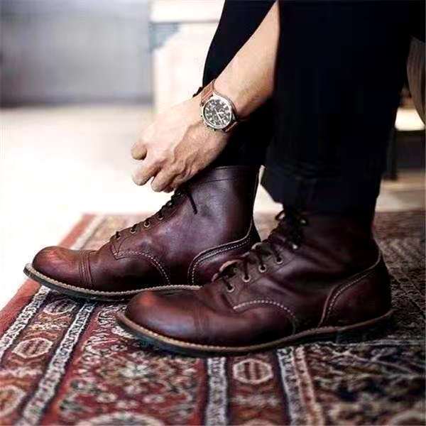 Unisex ankle-height lace-up boots