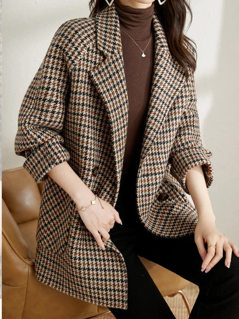 Women's houndstooth long coat with notched lapels and patch pockets