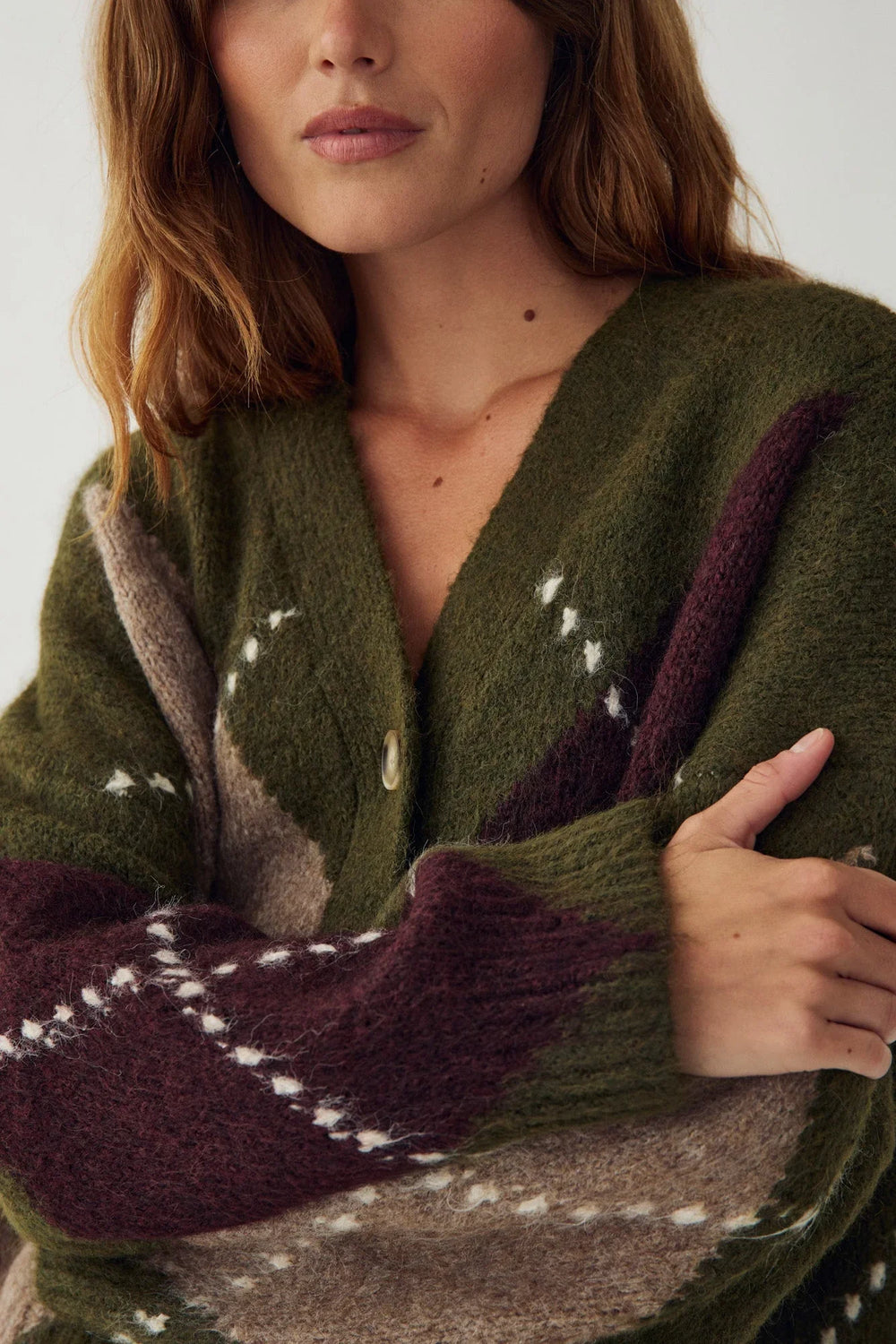 Women's multicolour argyle knit cardigan with V-neck and button front