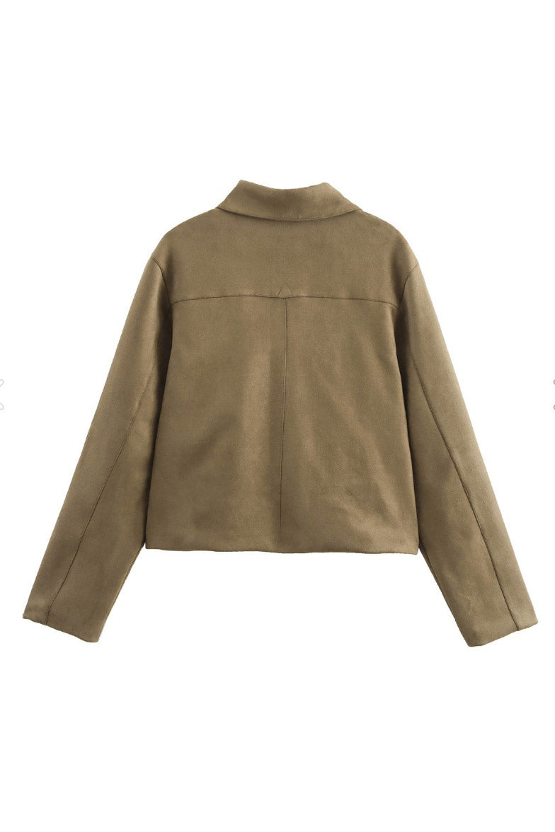 Women's beige cropped jacket with pointed collar and front flap pockets