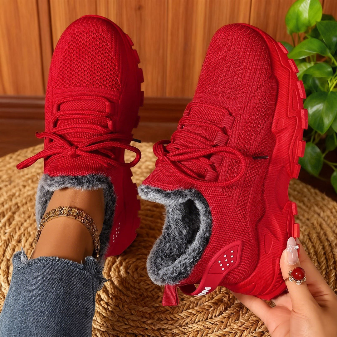Women's fleece lined lace-up sneakers with chunky lug sole