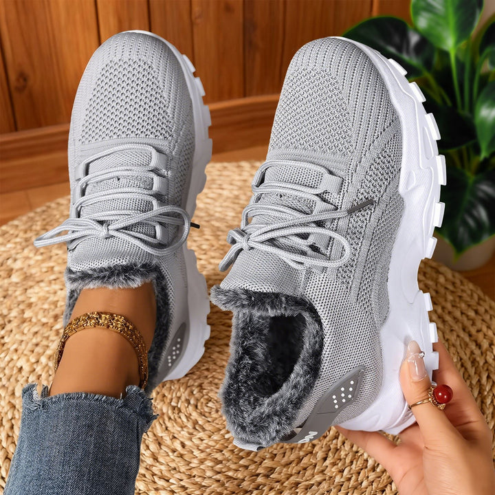 Women's fleece lined lace-up sneakers with chunky lug sole