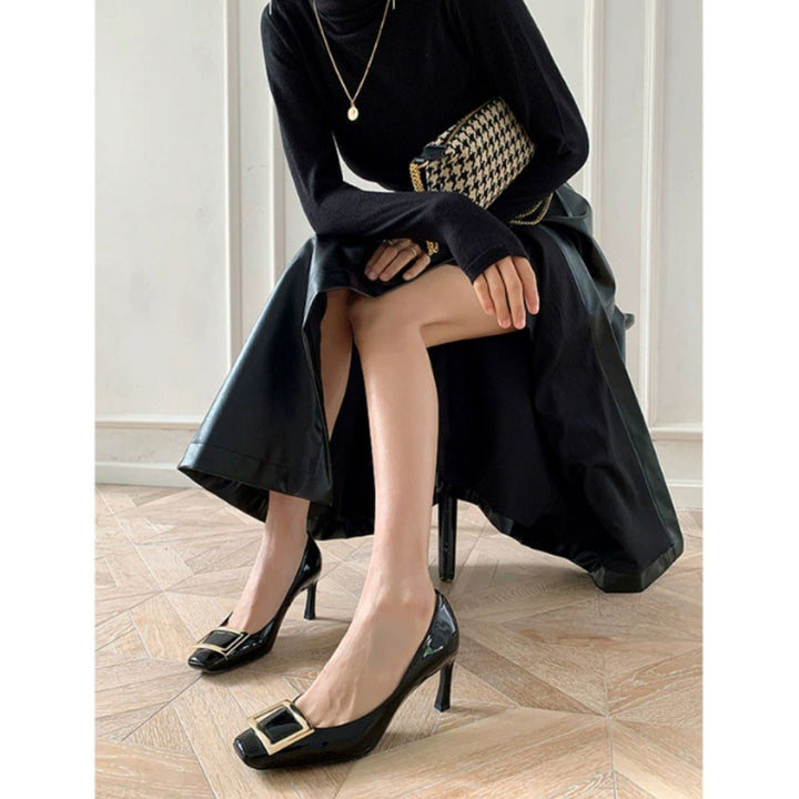 Women's Heeled Sandals with Metallic Accent Sandaal in Black - View 2 | Bellmere