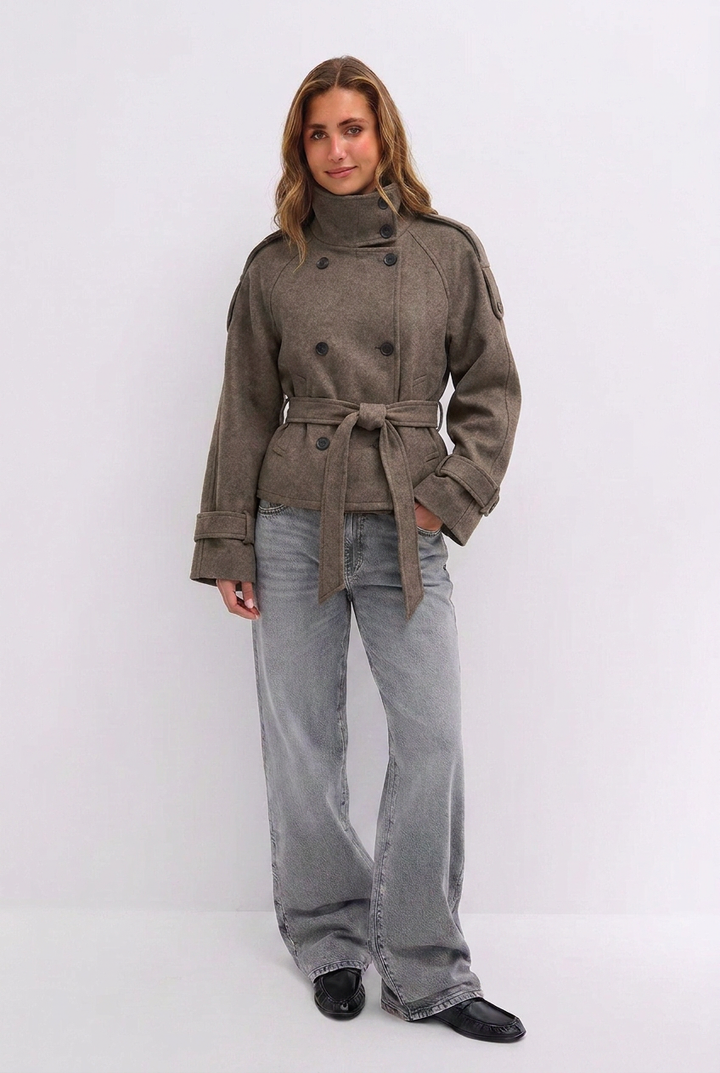 Women's belted double-breasted trench coat with high stand collar and cuff straps