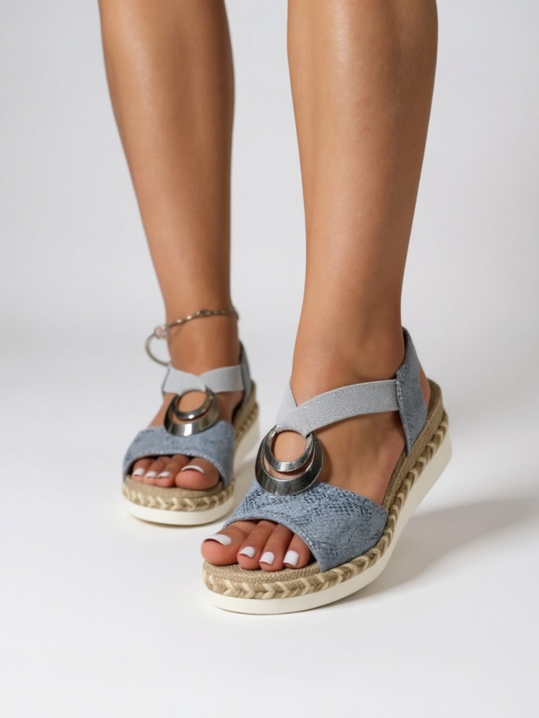 Nasrin | Women's Crest Sandals