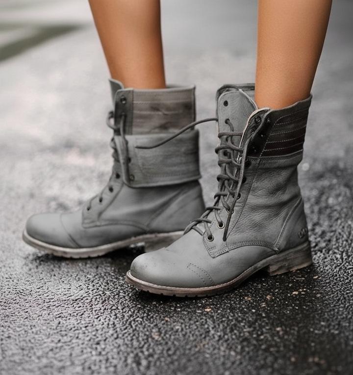 Women's Vintage Lace-Up Ankle Boots in Brown - View 4 | Bellmere