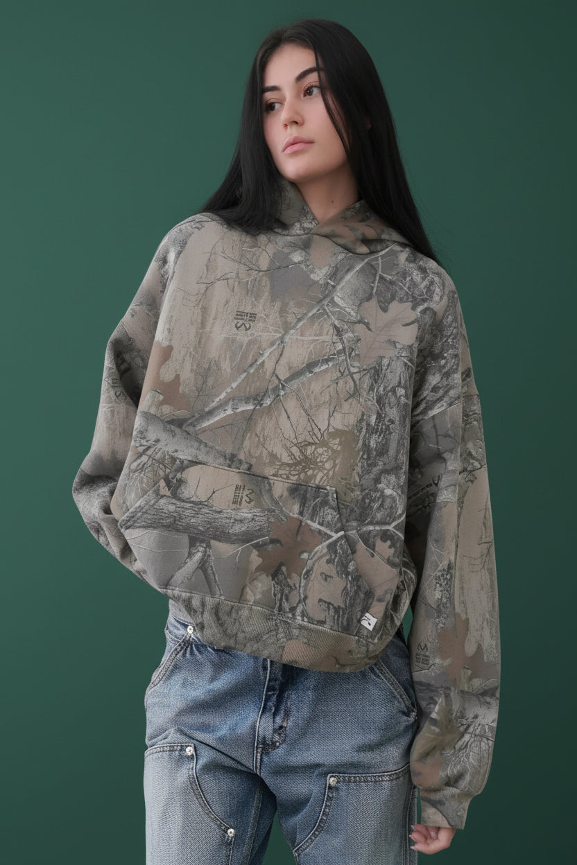 Women's oversized camouflage hoodie with hood and long sleeves