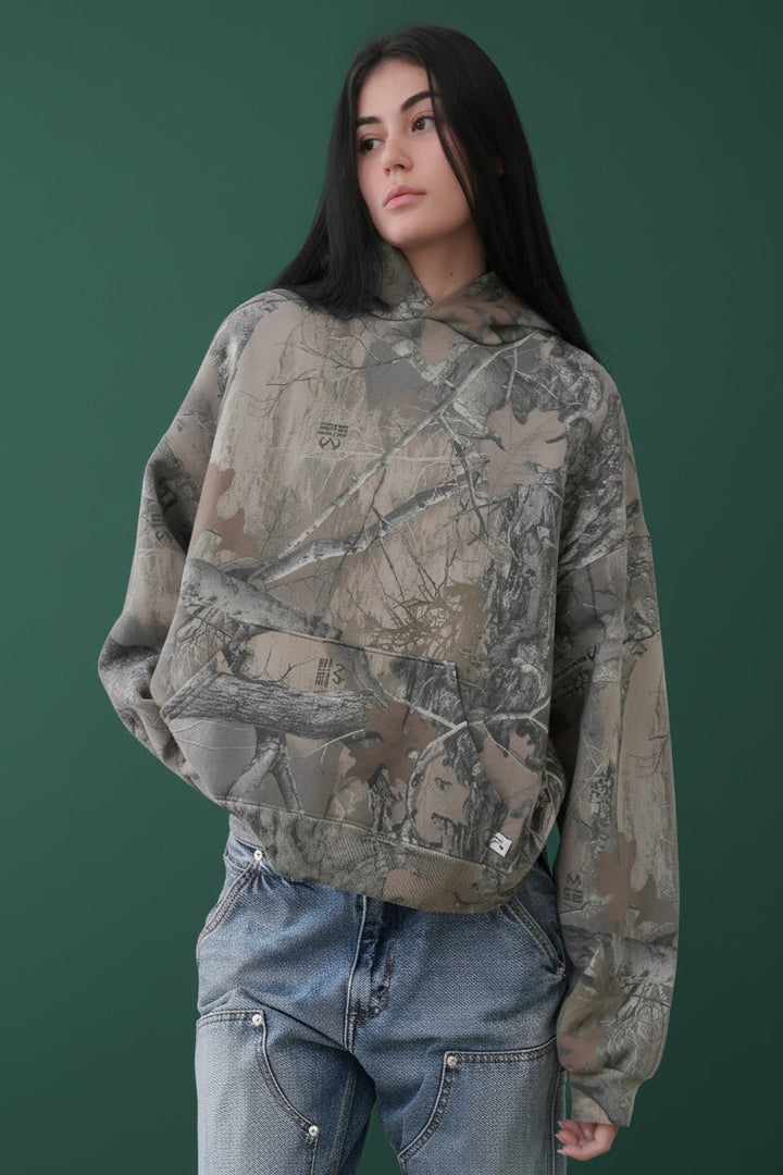 Women's oversized camouflage hoodie with hood and long sleeves