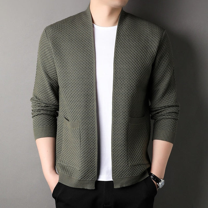 Men's textured knit cardigan with open front, long sleeves and two patch pockets