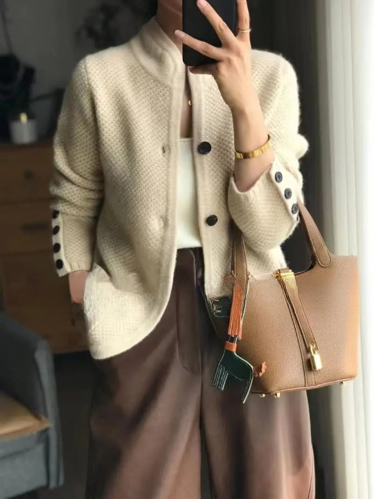 Women's textured knit cardigan jacket with buttons and front pockets