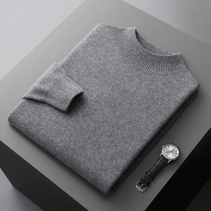 Plain crew neck knit pullover with long sleeves and ribbed trims
