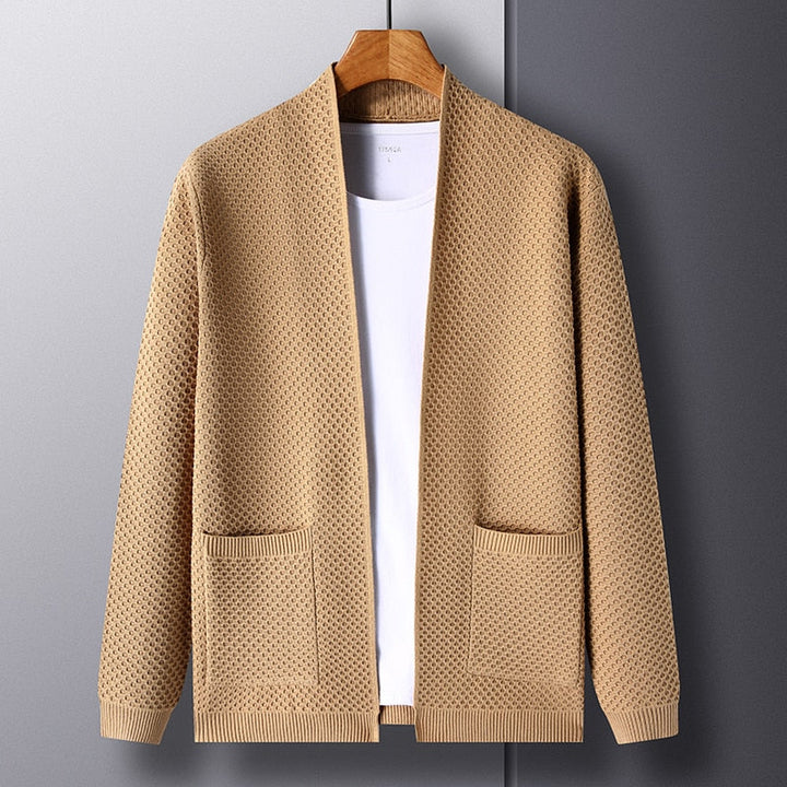 Men's textured knit cardigan with open front, long sleeves and two patch pockets