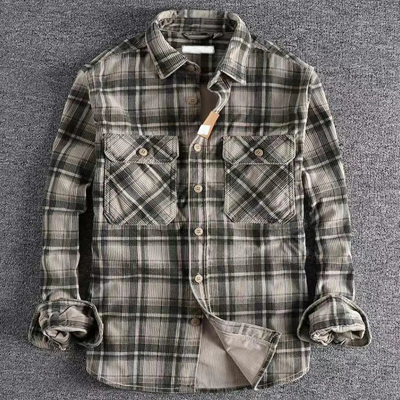 Men's long-sleeve plaid shirt with point collar and two chest pockets