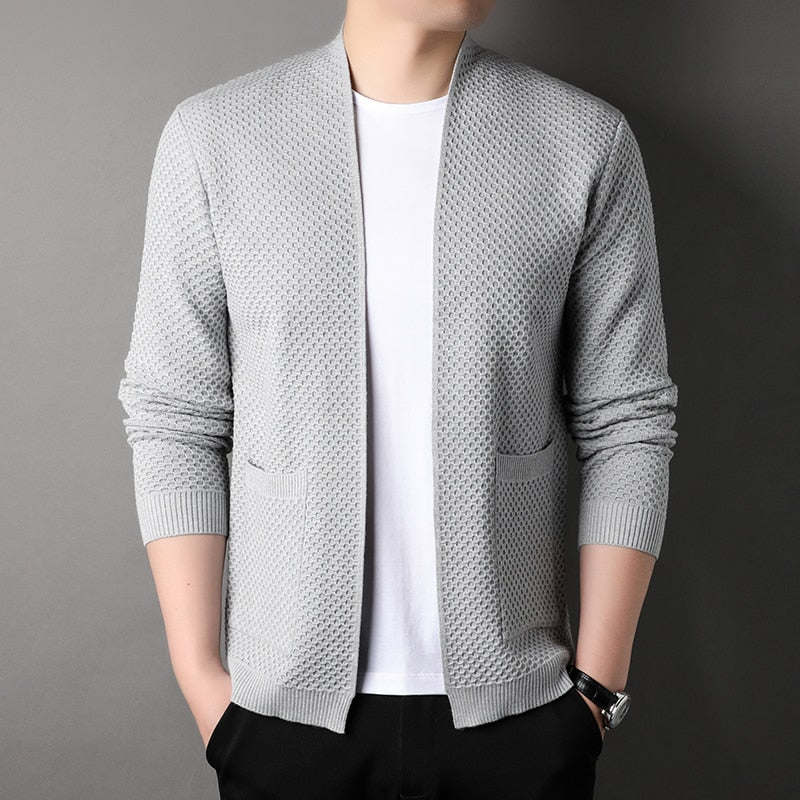 Men's textured knit cardigan with open front, long sleeves and two patch pockets
