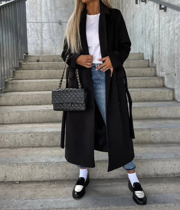 Women's long double-breasted trench coat with belt and lapels