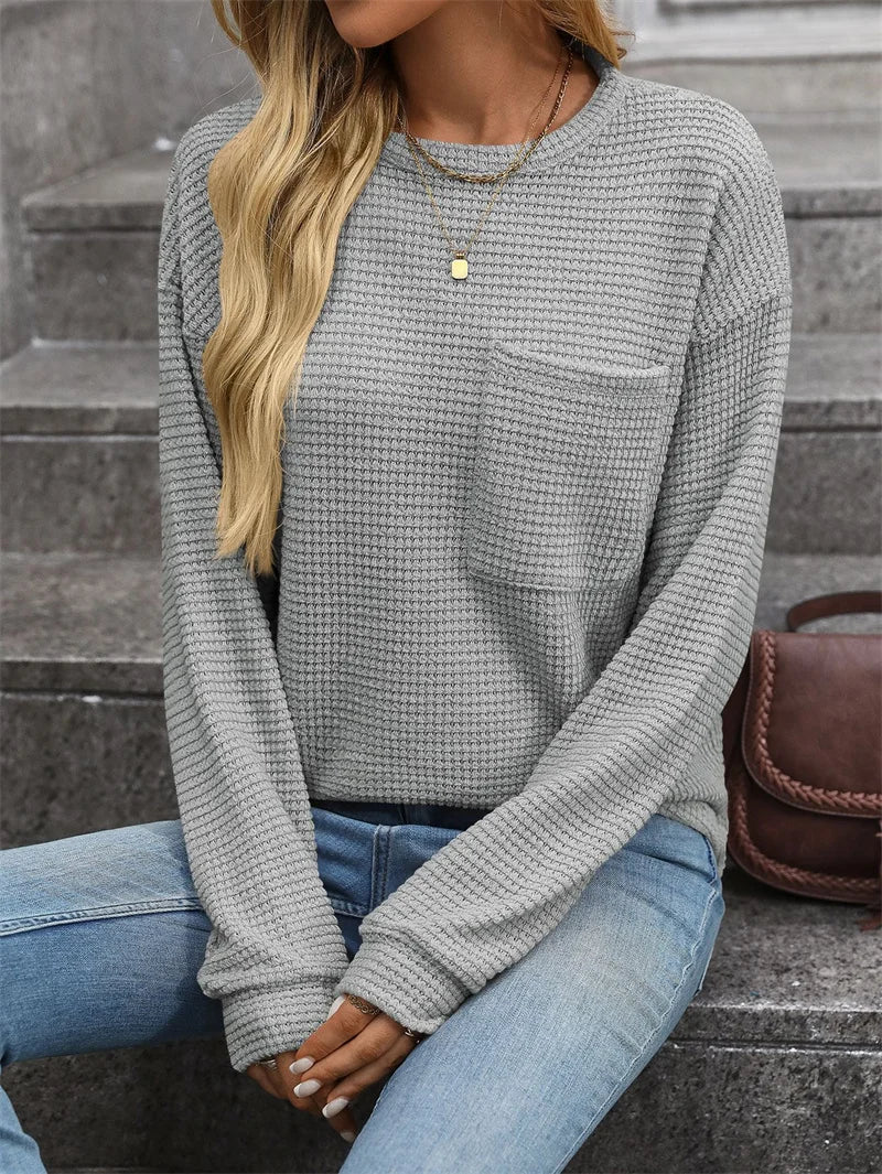 Women's casual crew neck sweatshirt with long sleeves
