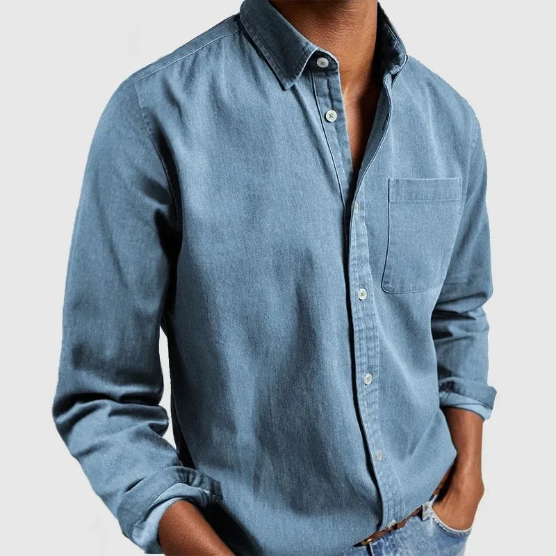 Men's long-sleeve button-down shirt with chest pocket